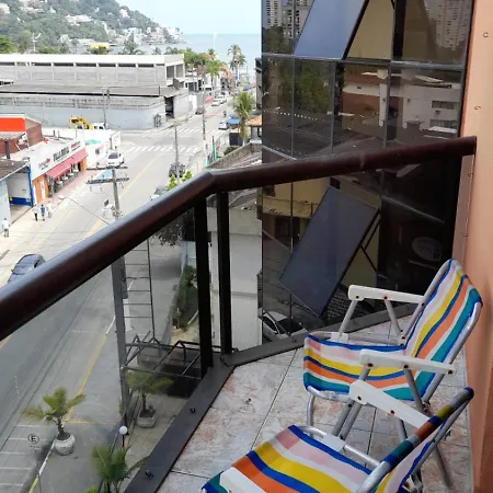 Apartamento na enseada, com vista pro Mar.-3